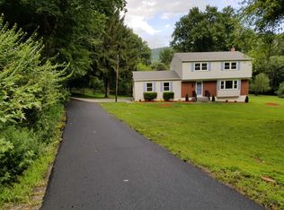 525 Shenandoah Rd, Hopewell Junction, NY 12533