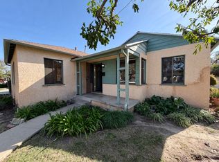 18424 Calvert St, Tarzana, CA 91335