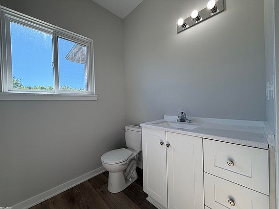 3rd image of 30343 Weathervane Woods Dr