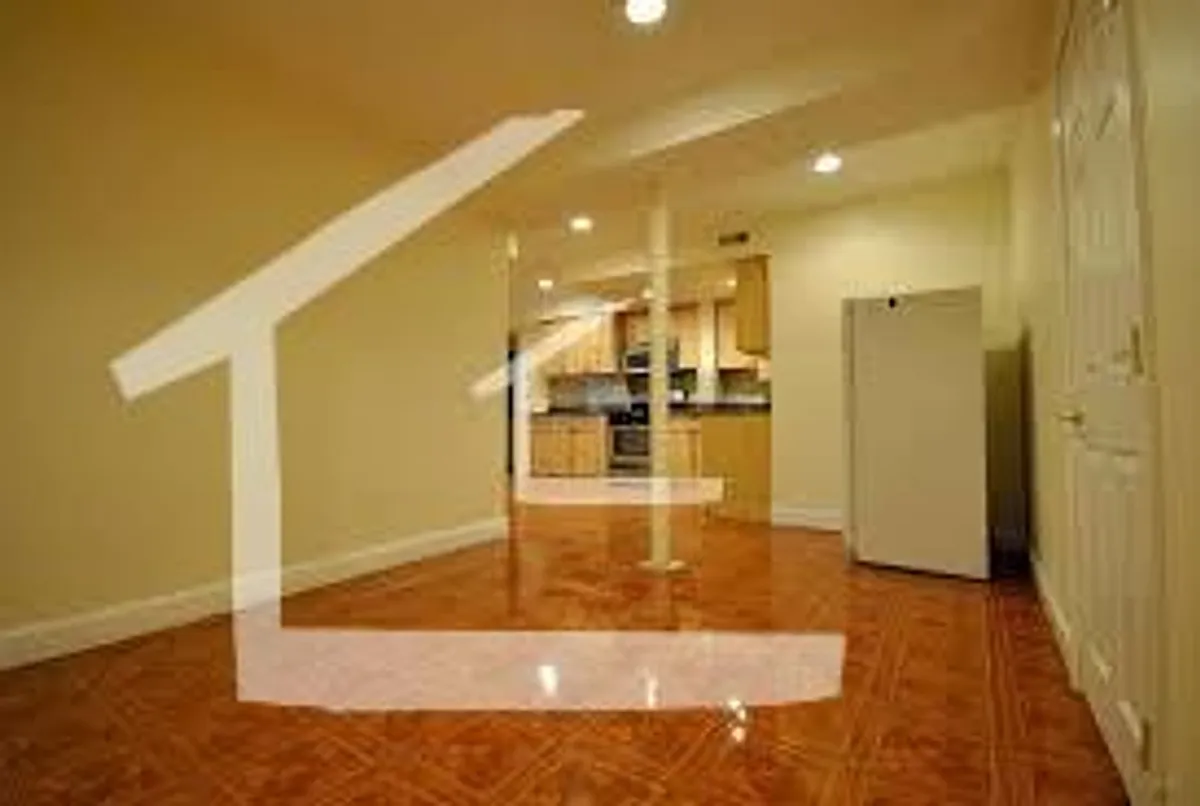 Building Photo - 185 Winthrop Rd #A5