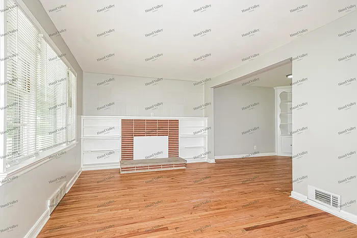 1112 Bluegrass Dr — Photo 4