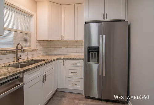 3249 N Keeler Ave #2E Photo 1