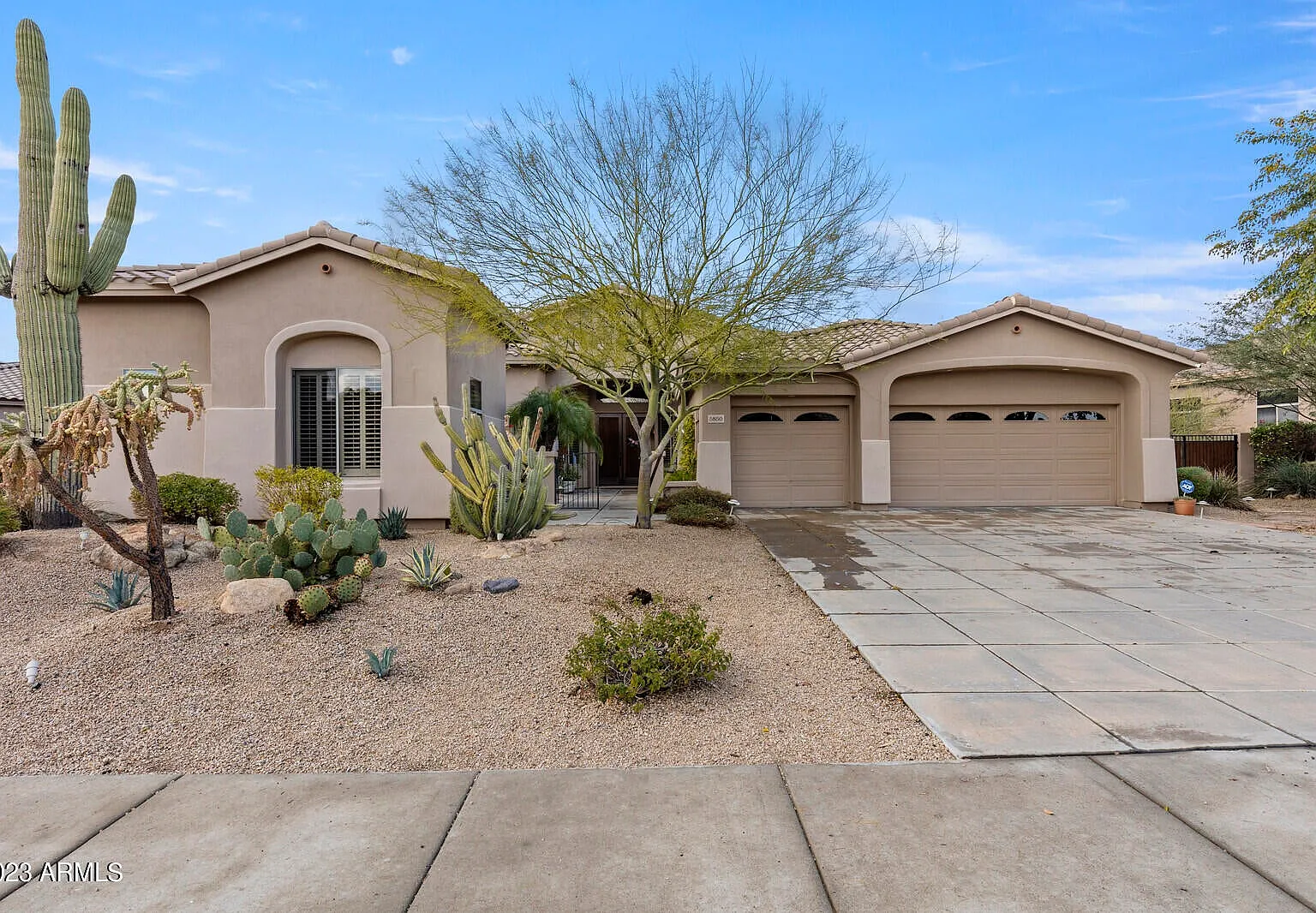 5 bed, 3443 sqft, $5,595 — Photo 4