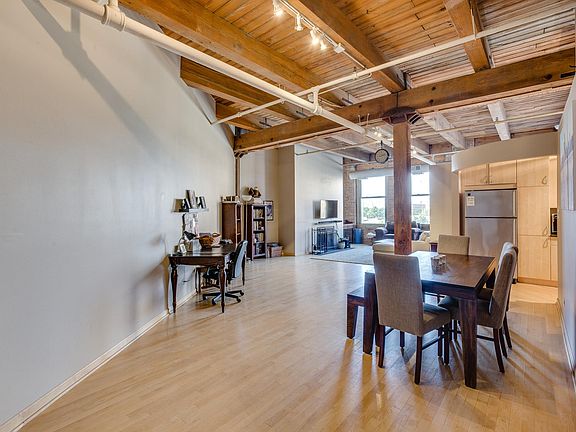 2nd image of 400 S Green St APT 306