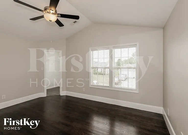 3907 Cardinal Bluff Ln — Photo 8