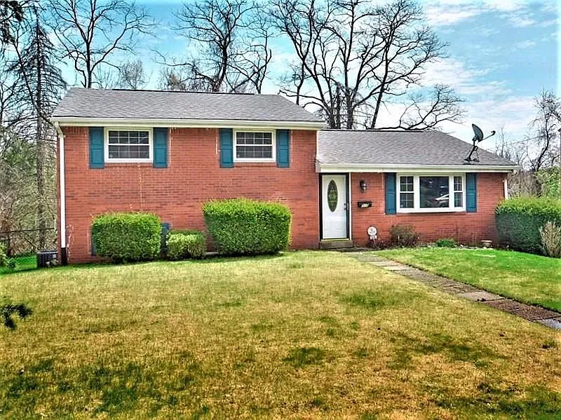 518 Firethorne Dr photo 1