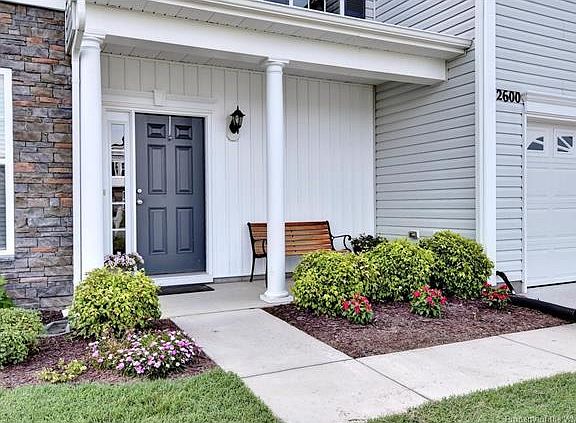 3rd image of 2600 Hutchinson Pl
