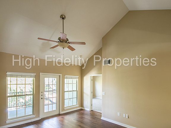3rd image of 6810 Deatonhill Dr #2201