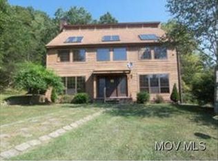 985 Woodyard Creek Rd, Washington, WV 26181
