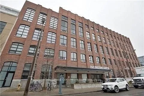 43 Hanna Ave Photo 1