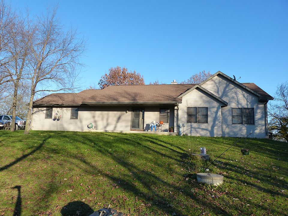 N686 Buckingham Rd, Fort Atkinson, WI 53538 | Zillow