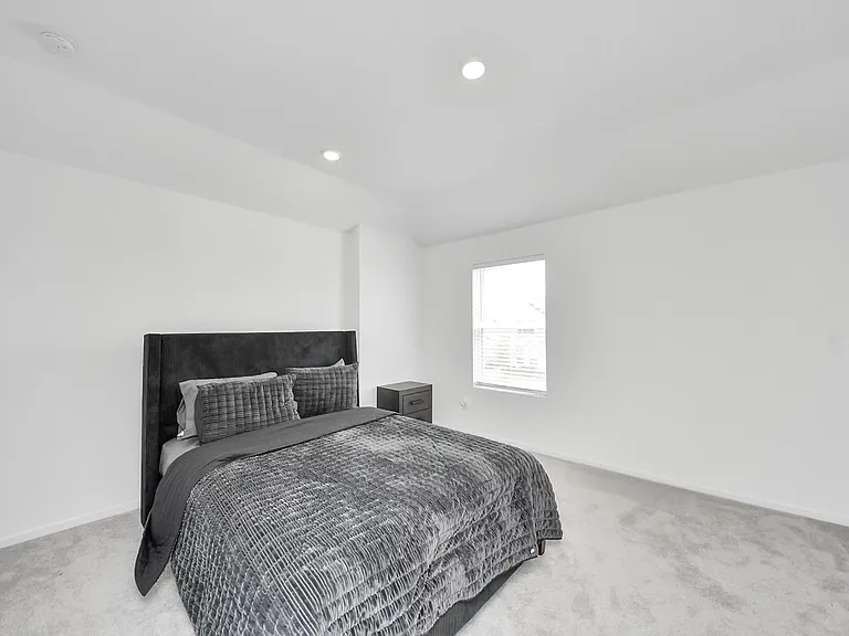 6325 Golden Seaton Dr — Photo 5