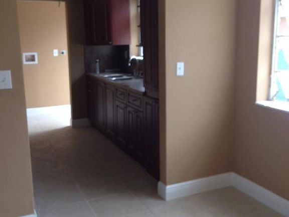 5th image of 16250 NE 6th Ave