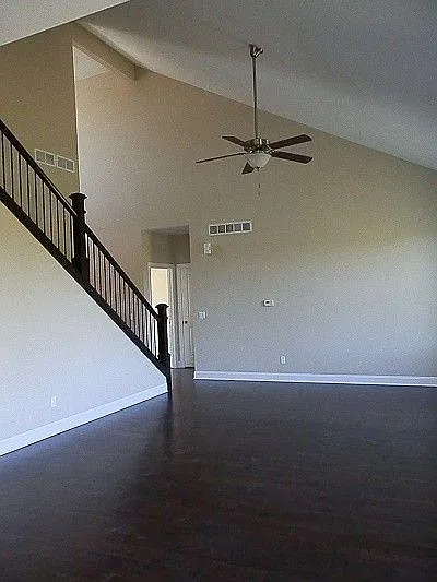 Building Photo - 76 Cobblestone Ln