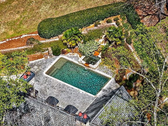 4th image of 115 Mount Paran Rdg