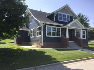 2500 N Spojnia Rd, McHenry, IL 60050