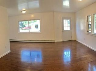 36 Riverdale St, Methuen, MA 01844