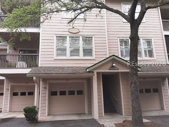 2nd image of 30 Paddle Boat Ln