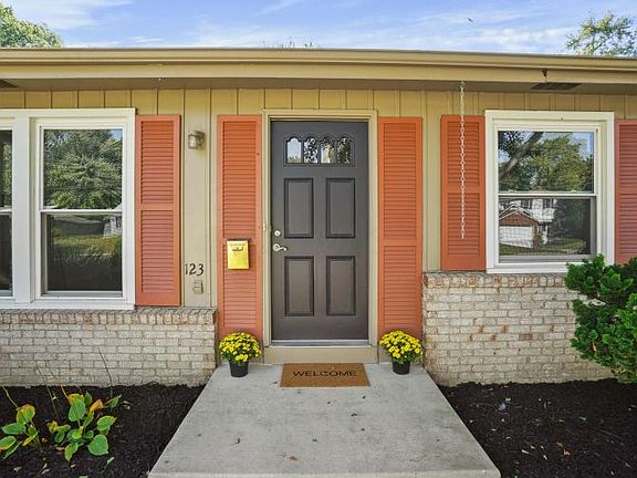 3rd image of 123 Highland Ave