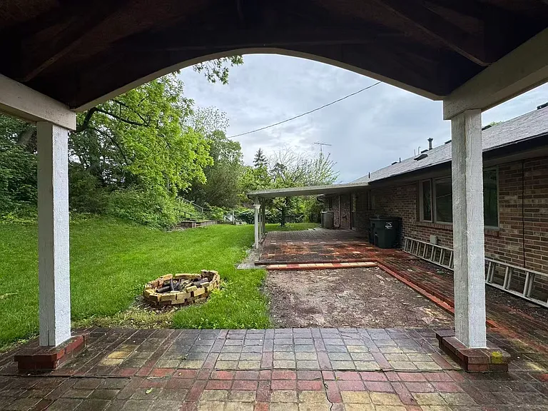 5949 Hollyhill Ct — Photo 15