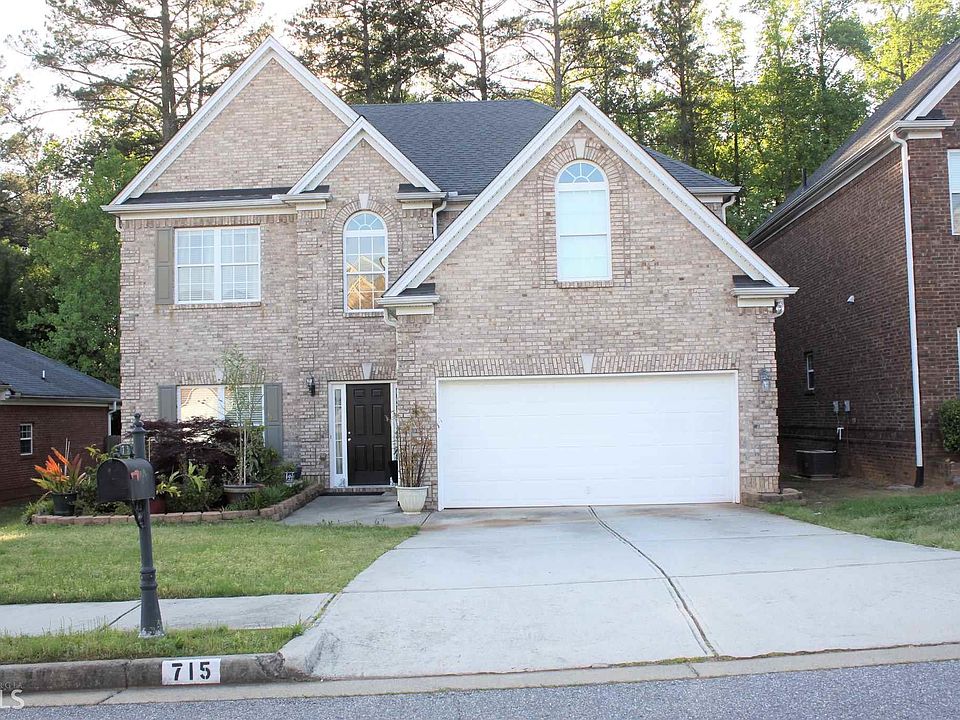 1st image of 715 Scenic Creek Dr