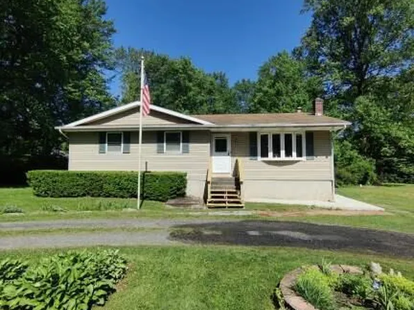 1481 Pocono Ln, Bartonsville, PA 18321