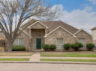 2017 Valley Falls Ave, Mesquite, TX 75181