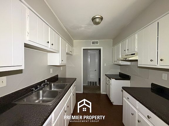 5th image of 7038 Cherry Blossom Dr