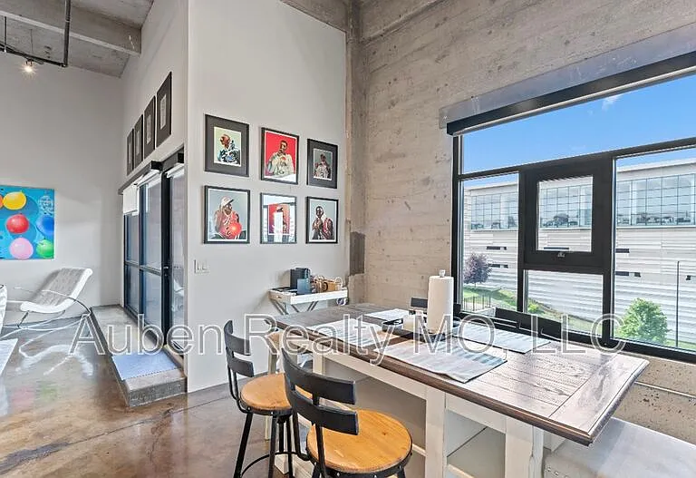 360 W Pershing Rd #330 — Photo 8