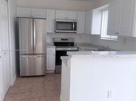 995 NE 34th Ave, Homestead, FL