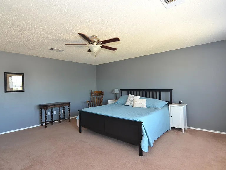 2514 Byfield Dr — Photo 12