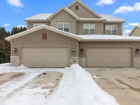 3001 Graydon AVENUE, East Troy, WI 53120