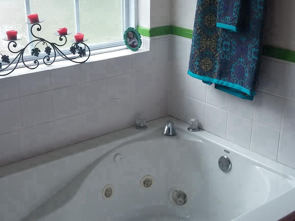 Jacuzzi tub in Master Bedroom