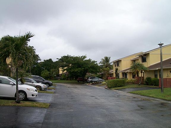 2nd image of 16324 Country Lake Cir