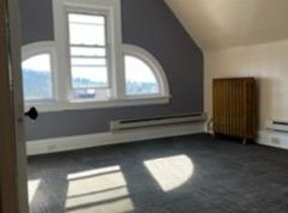 318 W College St APT 3, Canonsburg, PA 15317