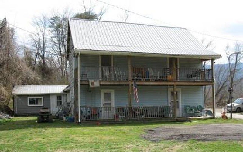 2nd image of 111 Red Banks Rd