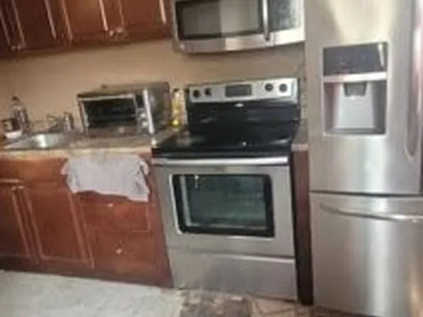 8825 Lyman St, Queens Village, NY 11427