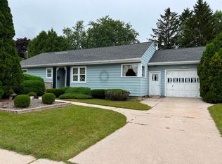 2128 33rd St, Two Rivers, WI 54241