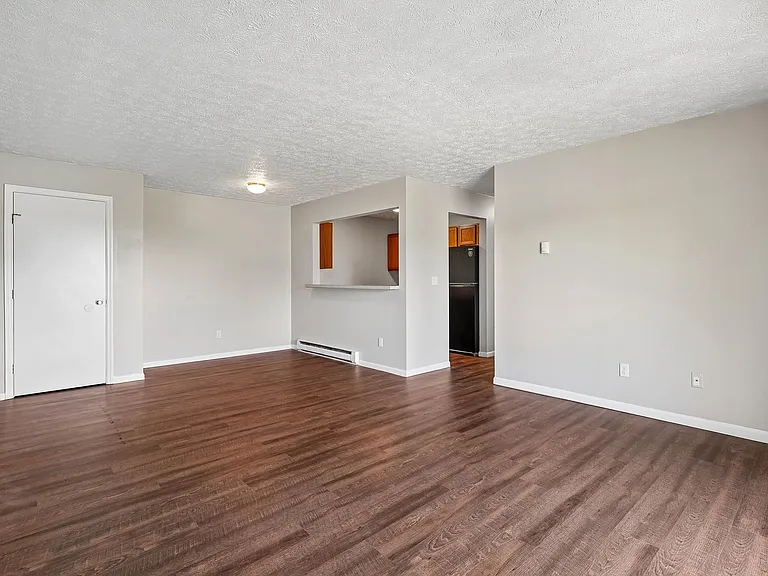 Rising Sun Apartments — Photo 6