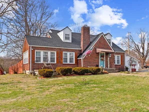 203 S Main St, Cornersville, TN 37047