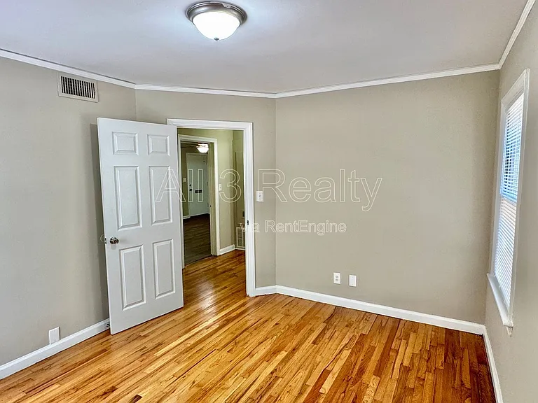 804 Hillman St — Photo 26