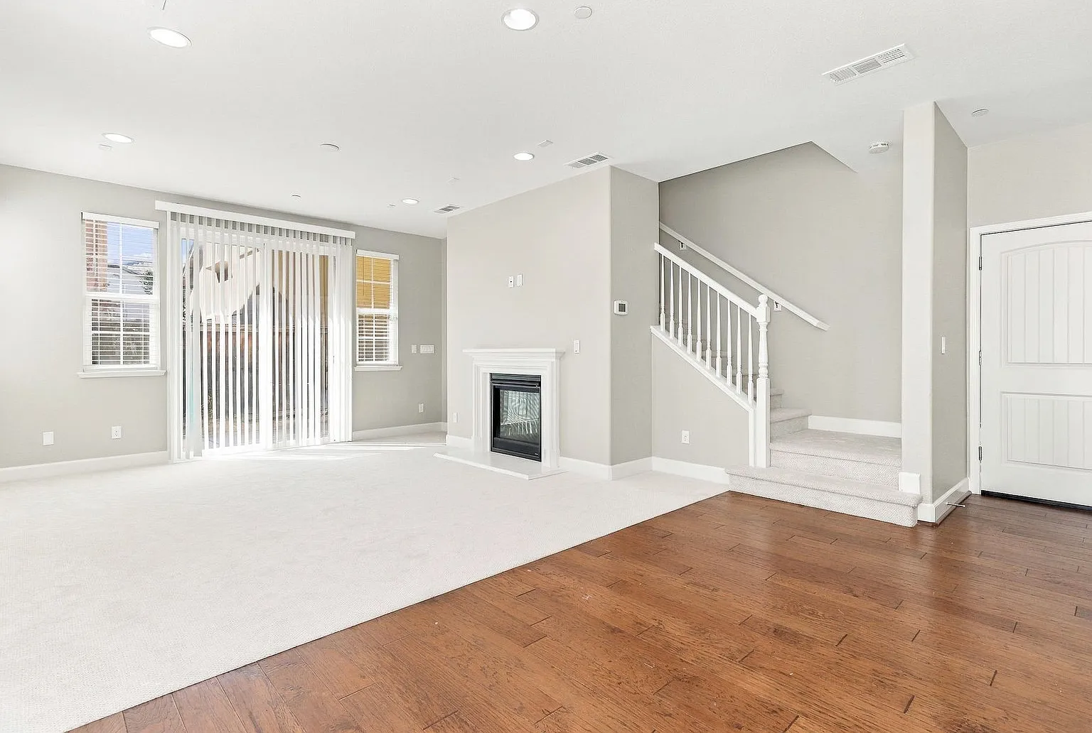 4 bed, 3.0 bath, 2079 sqft, $2,895 — Photo 2