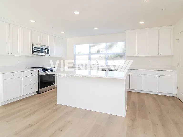 8094 Quiet Knolls Dr — Photo 6