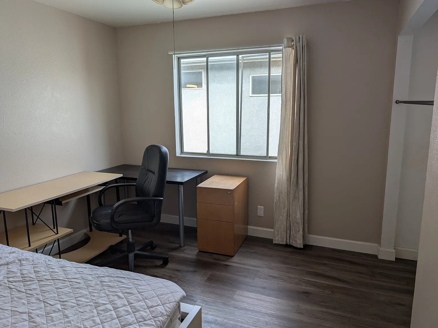 1 bed, $1,050 — Photo 3
