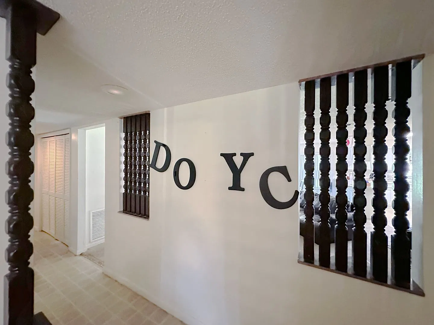 Huge 5 Bedroom, 3 Bathroom House - Just South of Archer Road! — Photo 4