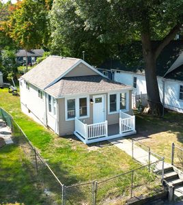 722 Bay Rd, Bay City, MI, 48706