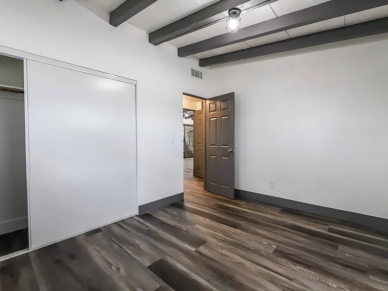 612 N Bruce St — Photo 27