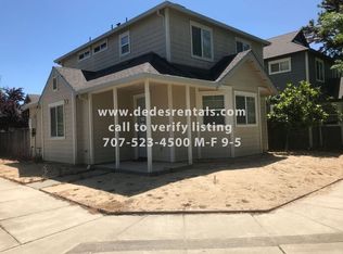 784 Zuur St, Santa Rosa, CA 95401