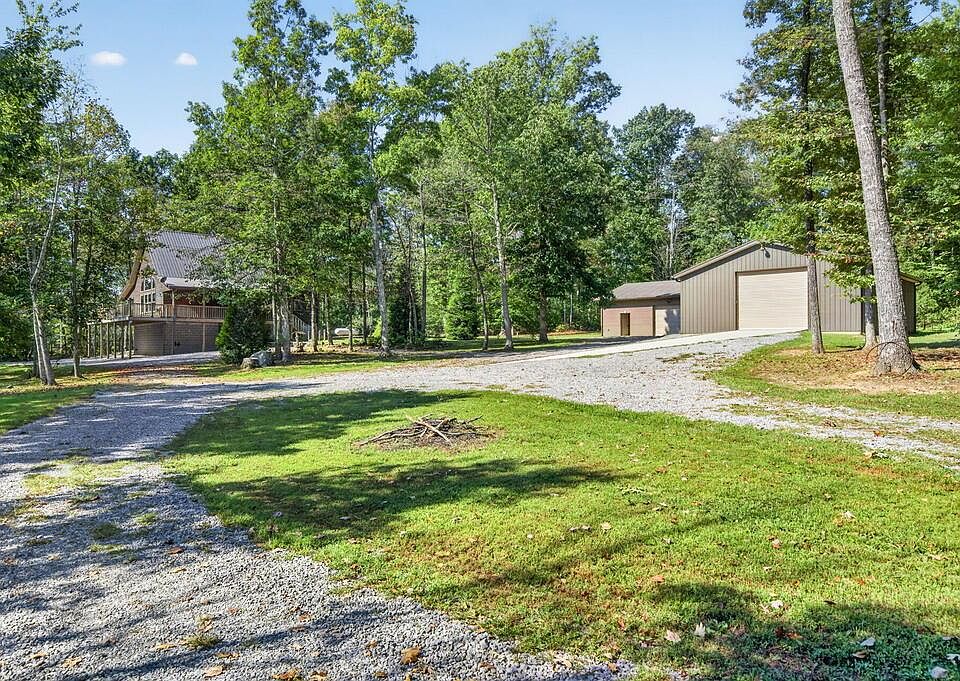 1st image of 300 Laurel Way