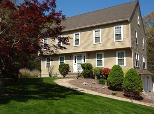 5 Dix Rd, Franklin, MA 02038
